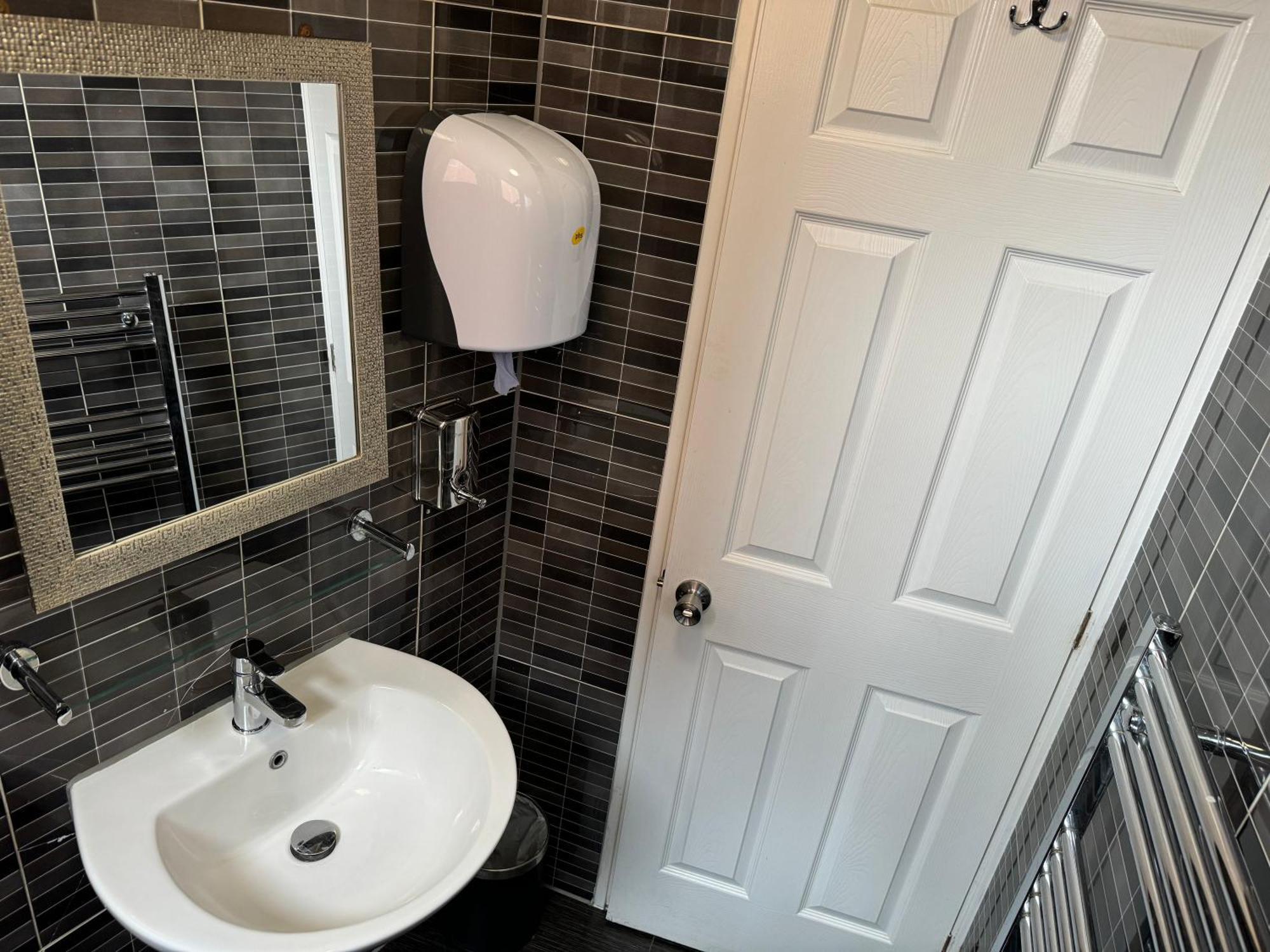 Namaste Palace Hotel NWI Zewnętrze zdjęcie